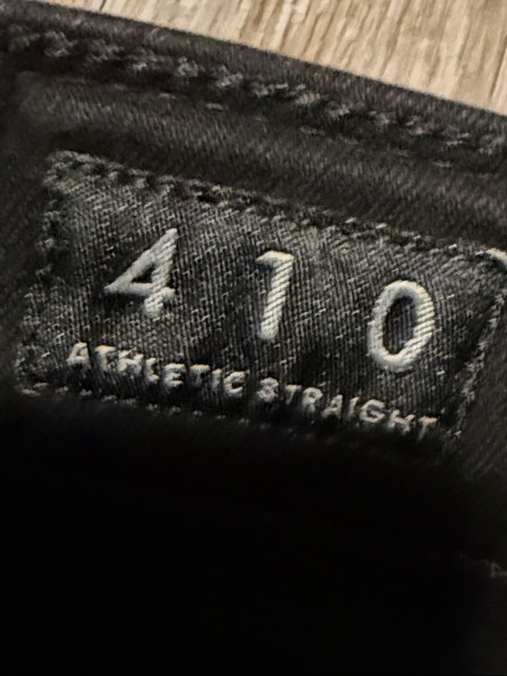 Lucky Brand 410 Athletic Straight Men's Jeans - Picture 3 of 8